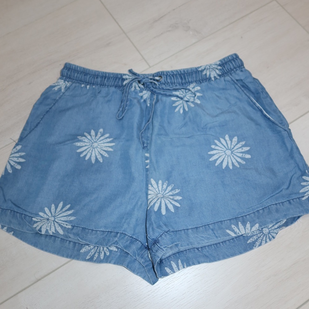 Floral shorts